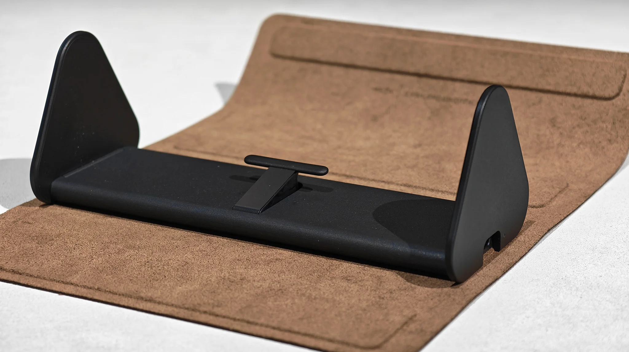 The new charging case for all three 2026 Meta AI glasses