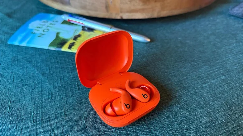 Beats Powerbeats Fit earbuds.