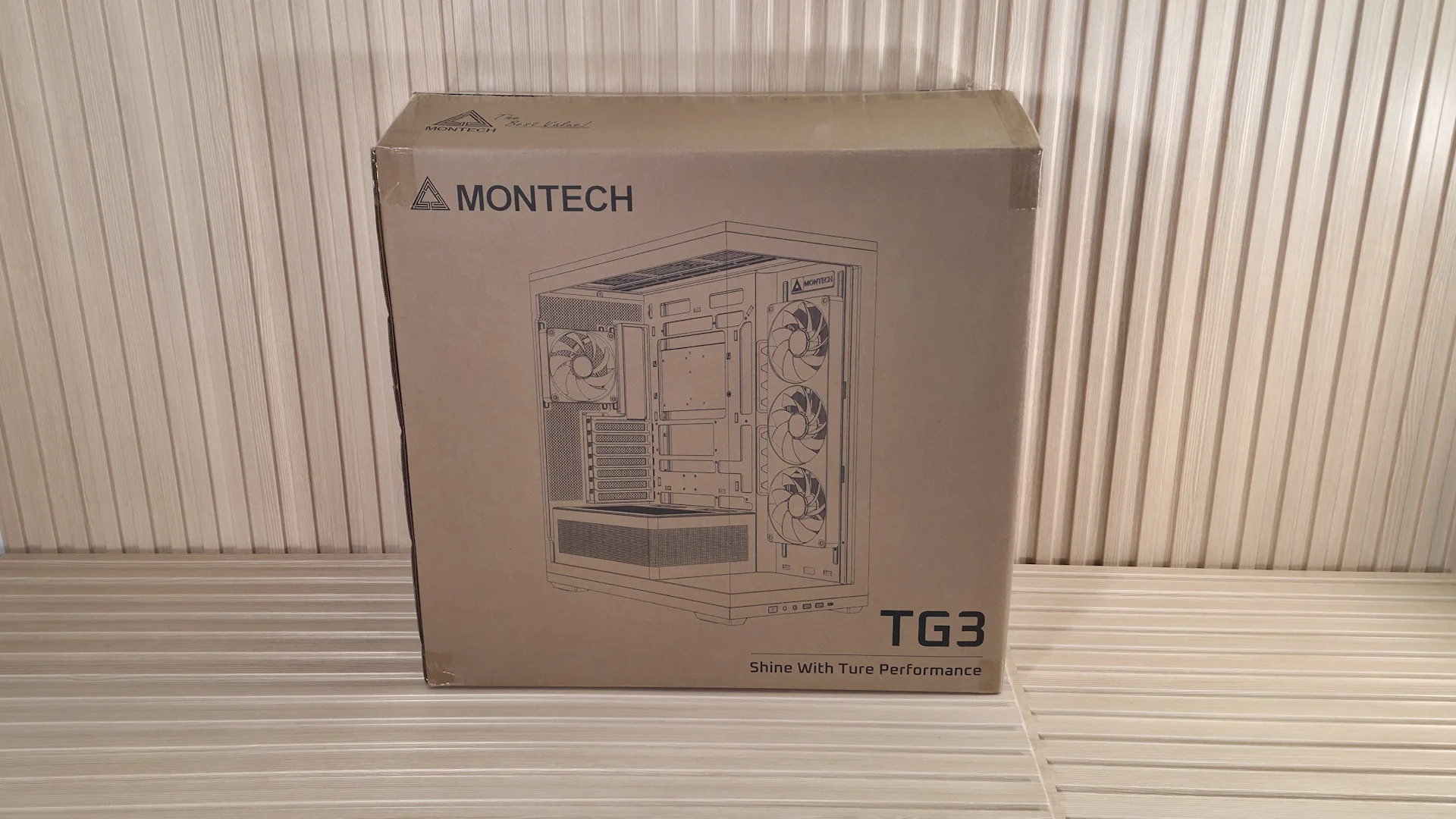 Montech TG3 - Outside
