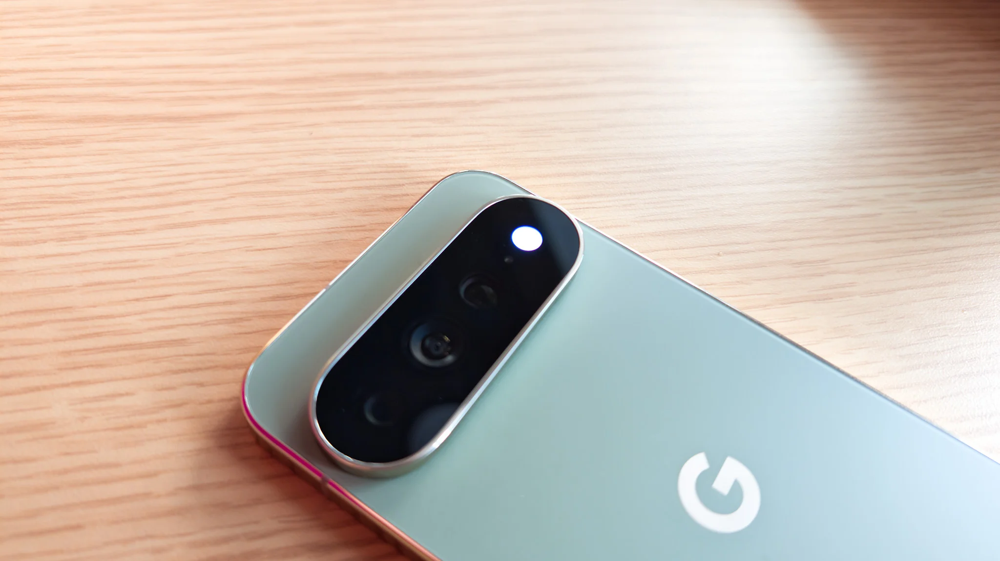 The new HiLight LED on the back of the Google Pixel 11 Pro