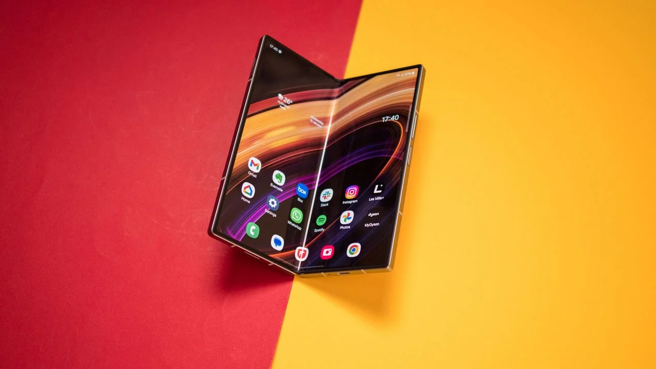 Samsung Galaxy Z Fold 8 vs. Galaxy Z Fold 6: Enhanced Features for Improved Experience
