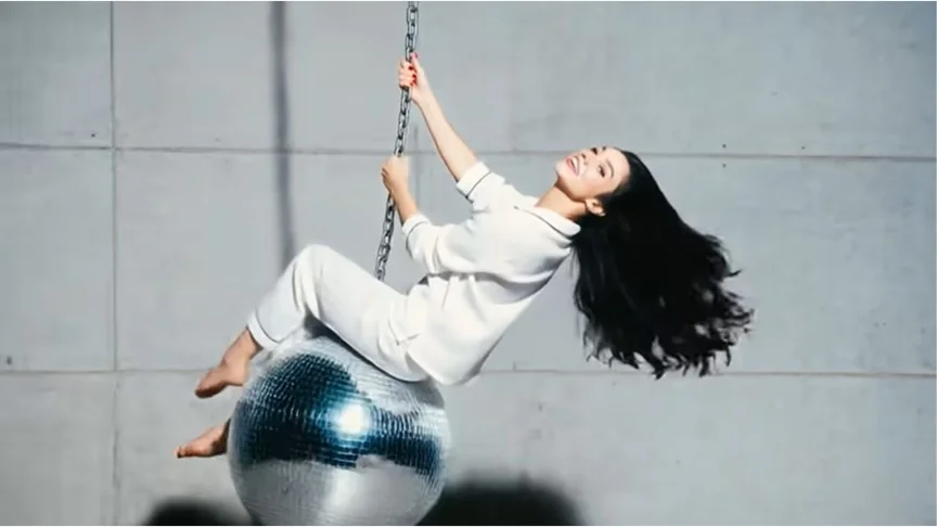 A screenshot of an AI-generated music video riffing on Miley Cyrus' Wrecking Ball song.