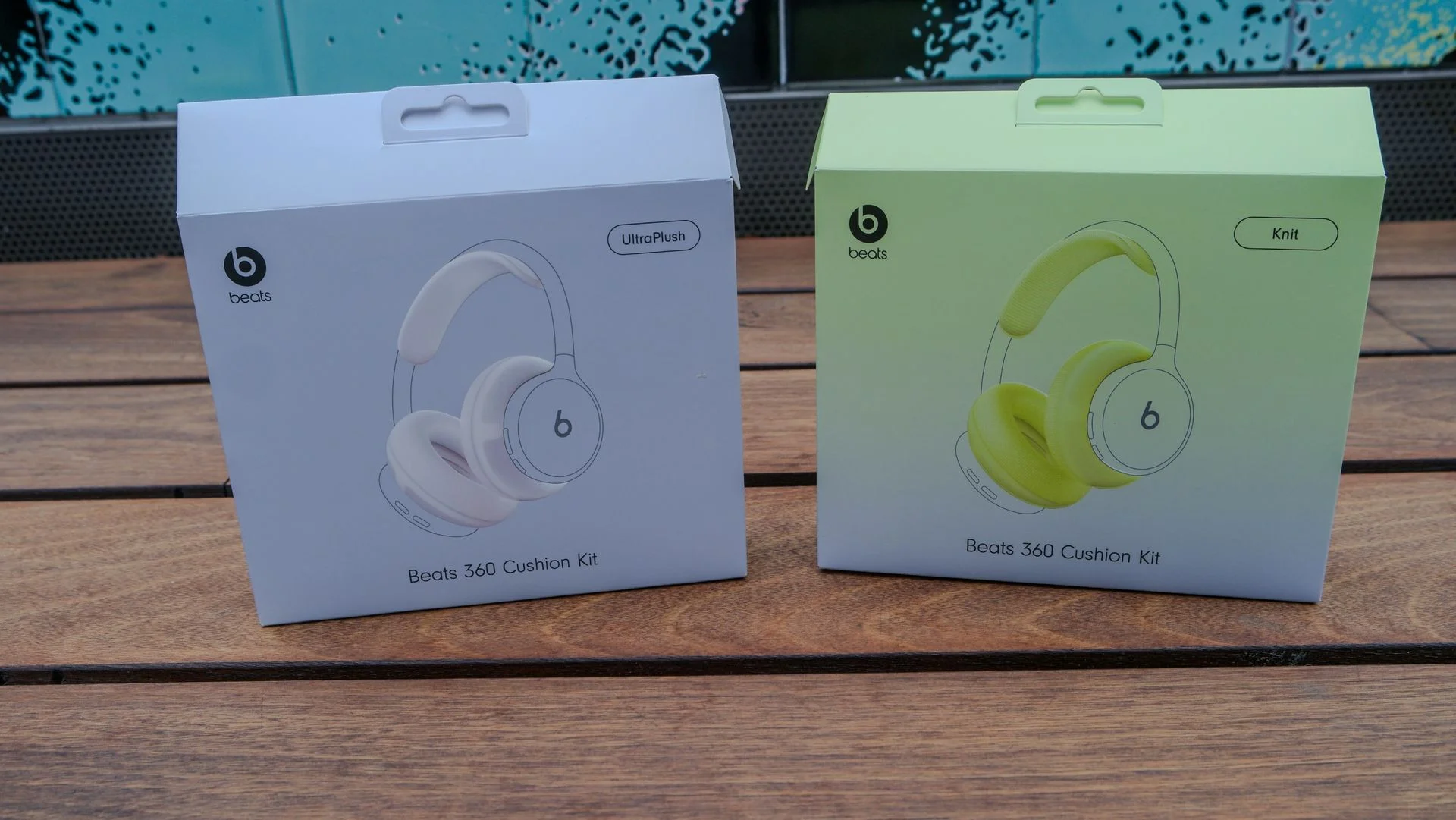 Beats 360 replacement cushion kits. UltraPlus in Cloud, and Performance Knit in Volt