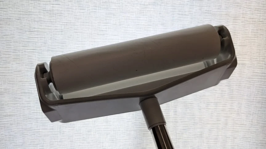 sandbar-roller-cleaning-white-window-shade